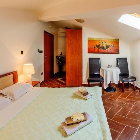 Rooms Laura Medulin Exterior foto
