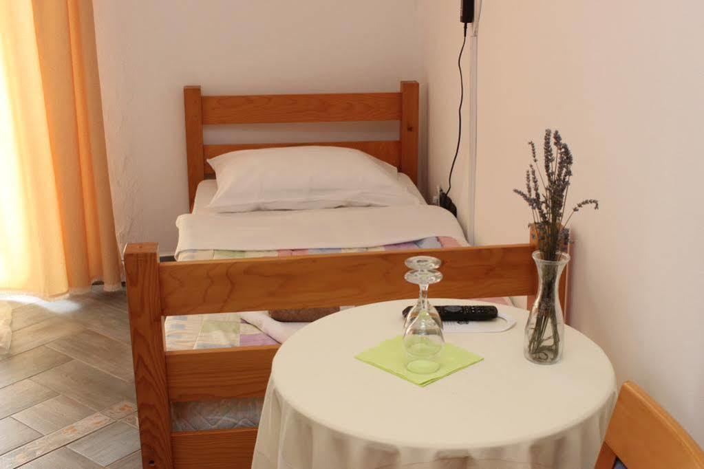 Rooms Laura Medulin Exterior foto