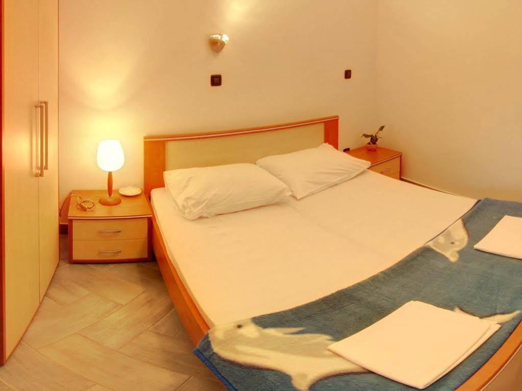 Rooms Laura Medulin Exterior foto